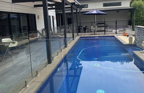 Wallington House | Coastal Rural Retreat with luxury swimming pool, golf putting green,pet friendly