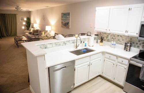 Rehoboth Beach Condo | Coastal Sage 2bd/2ba Rehoboth/Dewey Beach