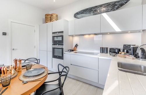 Mortehoe Apartment | Coastal Suite - W2 - Two Bedroom Apartment, Sleeps 5