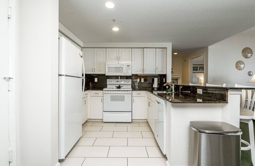 Daytona Beach Condo | Coastal Vibes - Ocean Walk