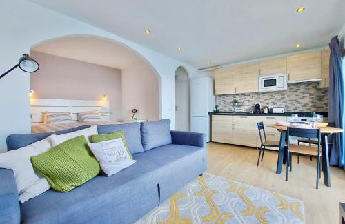 Puerto de la Cruz Apartment | Coastal Views Terrace