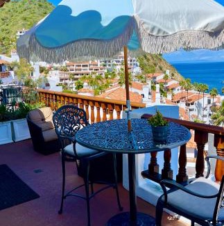 Avalon Villa | Coastal Villa W Pool, Hot Tub & Beach Access