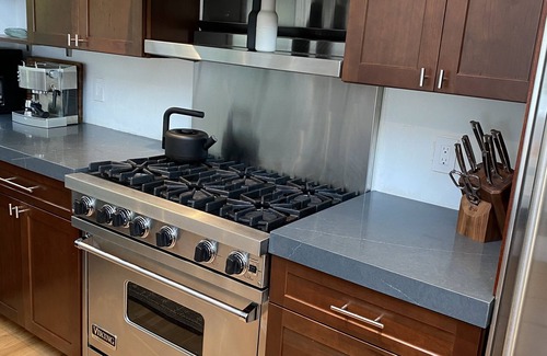 Northwest Harbor House | Coastal woods respite, walk to beach