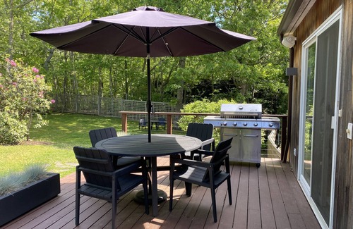 Northwest Harbor House | Coastal woods respite, walk to beach