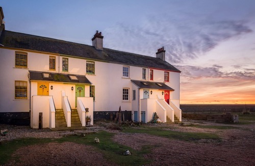 Camber Cottage | Coastguards Lookout - a cottage that sleeps 4 guests in 2 bedrooms