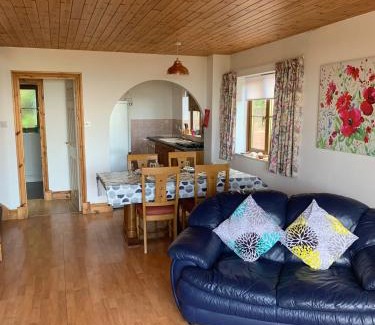 Pendine House | Coastview Cottage ,quiet beach holiday