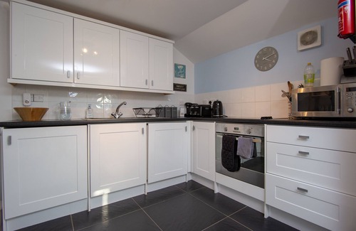 Mousehole Apartment | Cobbles Loft in Mousehole Minutes from Harbour