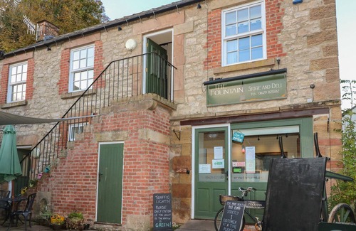 Bonsall Cottage | COBBLES, pet friendly, character holiday cottage in Matlock