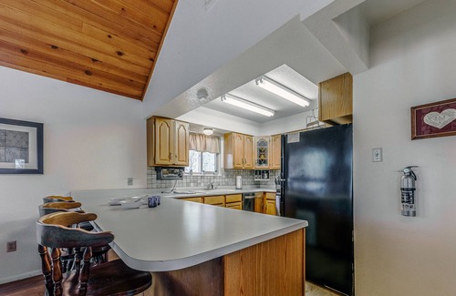 Ruidoso House | Cobblestone Cottage: adventure, serenity, and comfort all in one!
