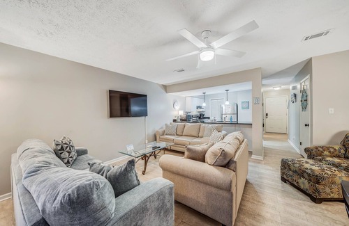 Bel Air House | Cobia St Townhome w/Fenced Yard! Steps to the Beach! FREE Daily Golf & Tix!