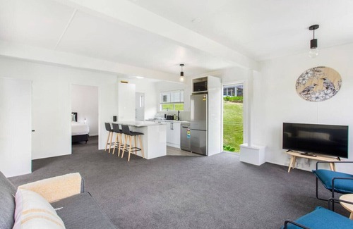 Cockle Bay Apartment | Cockle Bay Getaway is close to beach