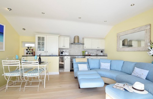 Marazion Cottage | Cockleshell Cottage, pristine luxury and tranquility