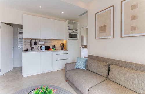 Lazaret Apartment | COCO BEACH AP4476 by Riviera Holiday Homes