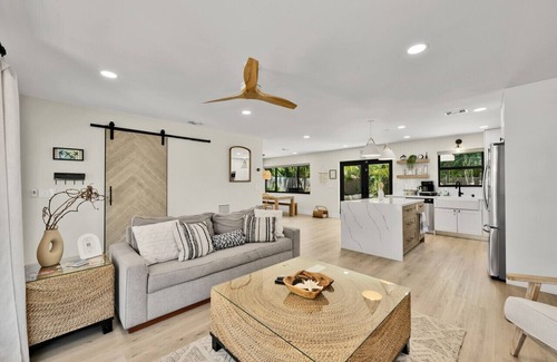 Deerfield Beach House | Coco Loco Oasis: Boho-Luxe Escape with Saltwater Pool Near Deerfield Beach!