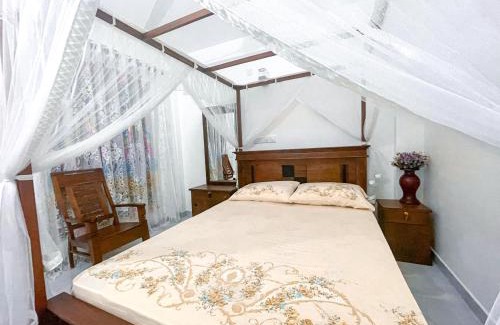 Thalaramba House | Coco Mount Mirissa