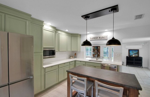 North Naples House | Coco River House~4 Bedroom/2 Bath on Canal w/Gulf Access in Naples,FL!
