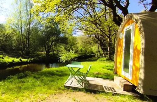 Locmaria-Berrien House | Coco Sweet 11 m2 - 1 Bedroom - with covered terrace/without bathroom 2 persons