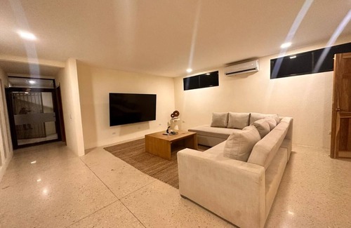 Coco House | CocoHouse #26 White-sand beach