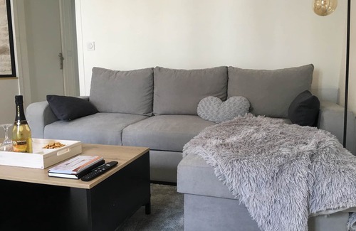 Chartres Apartment | Cocon à Bulles Chic vue Cathédrale Avec Spa-jacuzzi