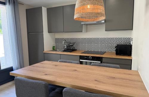 Les Camoins Apartment | Cocon de douceur jardin et piscine