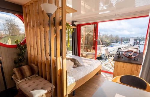 Guernes House | Cocon d'amour sur l'eau avec SAUNA