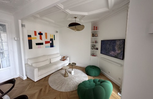 16th Arrondissement Apartment | Cocon Haussmanien à Deux pas de Roland Garros