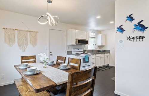 Kahuku House | "Coconut Crest Cottage"