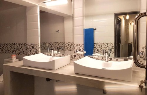 Unawatuna Villa | Coconut Garden River Villa - Unawatuna