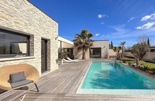 Le Grau-dʼAgde Villa | Cocoon architect-designed villa, 200m walk to beach+pool, table tennis, table soccer