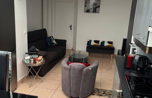 Montreuil Apartment | Cocoon in Vincennes, Paris nearby