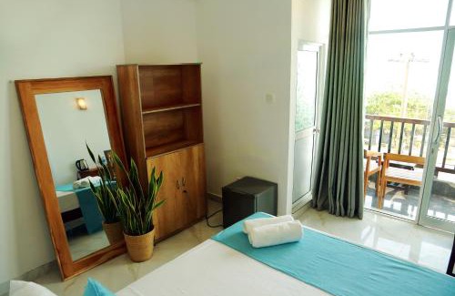 Midigama East Hotel | Cocos