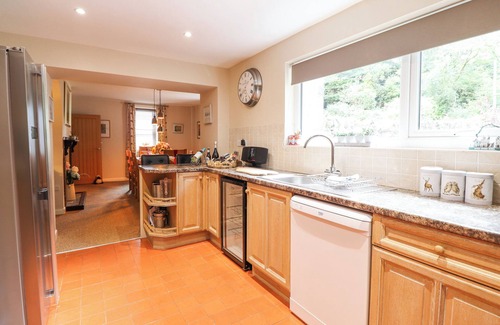 Betws-Y-Coed Cottage | COED DERW ISAF, pet friendly, luxury holiday cottage in Betws-Y-Coed