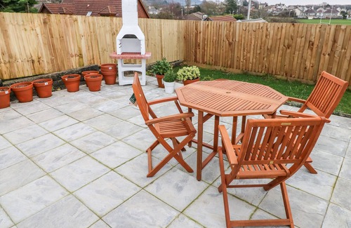 Burry Port Cottage | COEDEN BACH, pet friendly, character holiday cottage in Burry Port