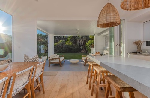 Casuarina House | Coen by the Sea - Beachfront home