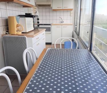 La Grande-Motte Apartment | Coeur de ville Appartement studio cabine pour 4 personnes N19