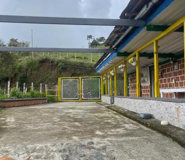 Aranzazu House | Coffee Tour, Colombia Aranzazu Caldas- Andean Motmot coffee