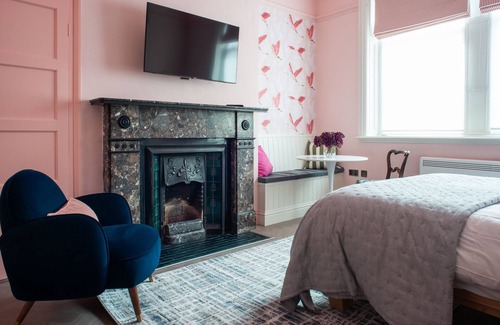 Wooler Apartment | Cold Law @ Arlington House Hotel: Self Check-In Suites