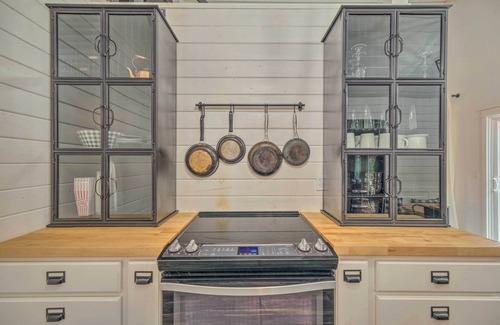 Cold Springs Cottage | Cold Springs Escape: A/c, Hot Tub, Generator, Wifi