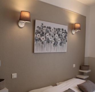 Dange-Saint-Romain Hotel | Coliwork Le Saint Romain