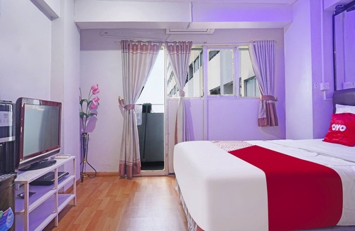 Bekasi Barat Hotel | Collection O 91470 De Royal Sentra Timur Near Apotek Jochita Sentra Timur Residence