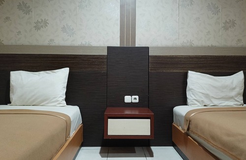 Makassar Hotel | Collection O 93163 Hotel Grand Kartika