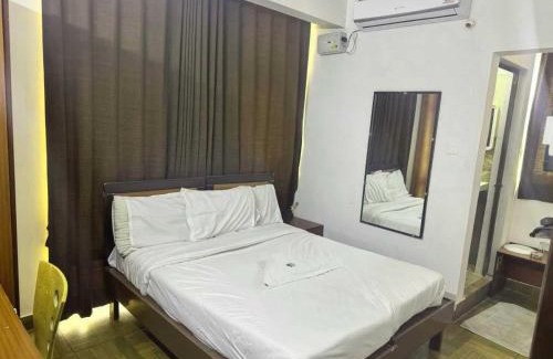 Jalahalli Hotel | Collection O Bangalore Chikka Banavara Bus Station