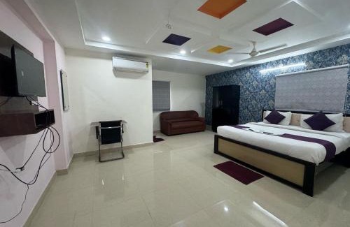 Ibrahimpatan Hotel | Collection O Bongloor Bus Terminal Hyderabad Formerly Nallavolu VMR