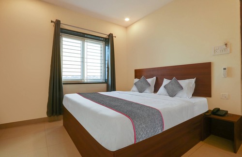 Ameerpet Hotel | Collection O Gokul Pride