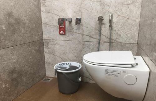 Kazhakuttam Hotel | Collection O Govt Engineering College Formerly Anby Plaza