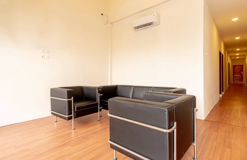 Medan Hotel | Collection O Medan City Near Rsud Dr Pirngadi Formerly Tmj Guest House