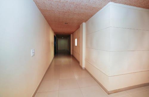 Jhansi Hotel | Collection O Om Residency