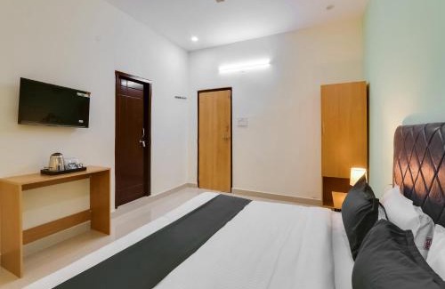 Hyderabad Hotel | Collection O RBS Classic Stay Nacharam Mallapur Road
