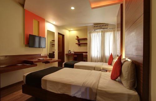 Rajajinagar Hotel | Collection O Sri Sai Palace