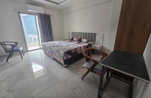 Warje Hotel | Collection O Warje Pune Formerly Choice Guest house